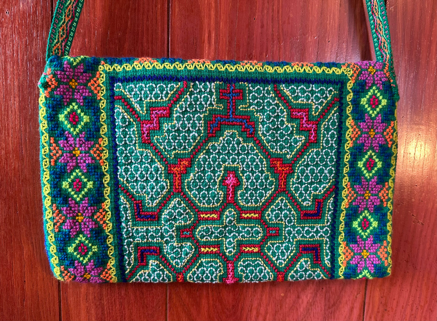 Shipibo purse